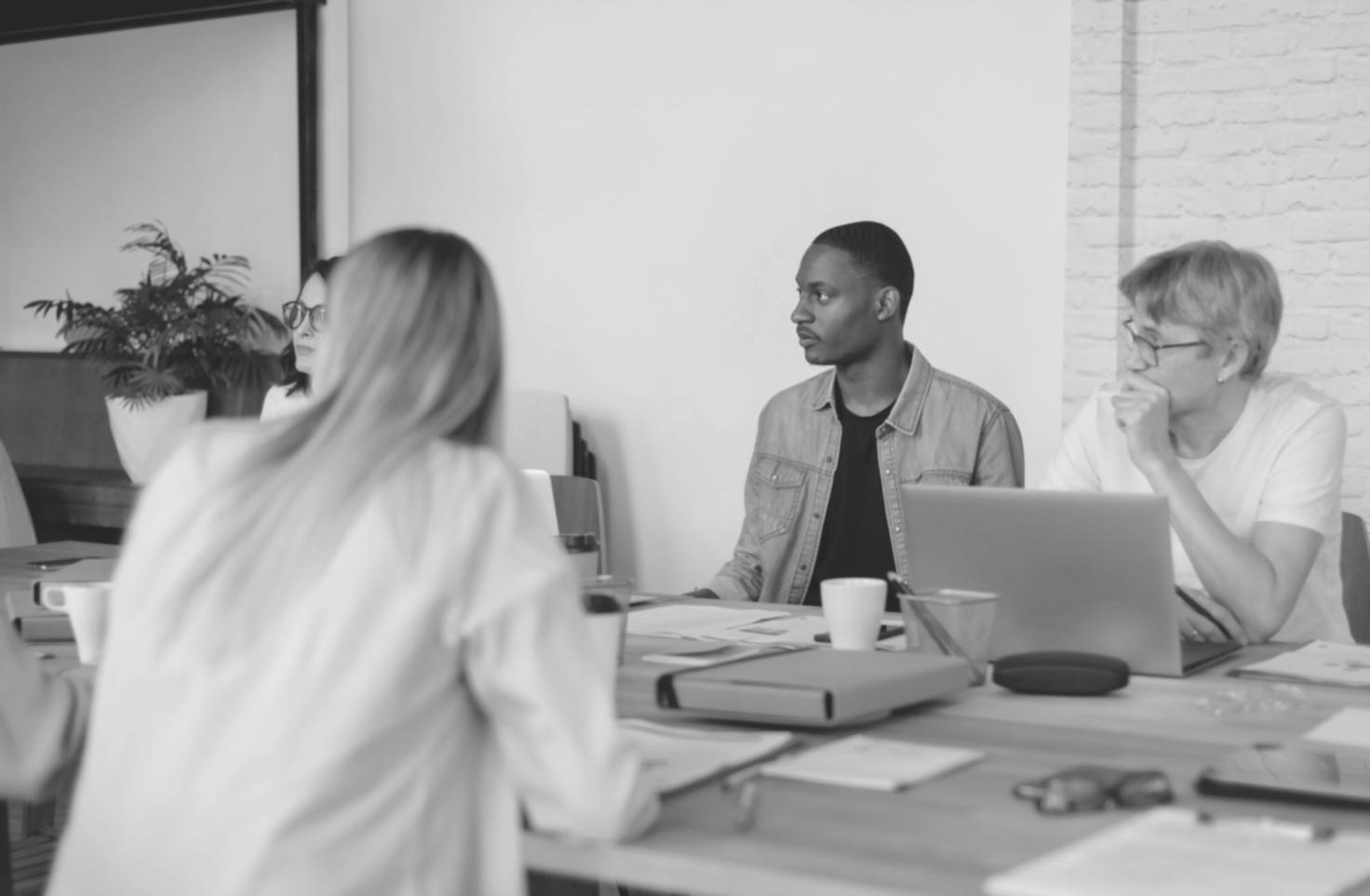 Professionelle Finanzberatung für Corporate Finance Analysten